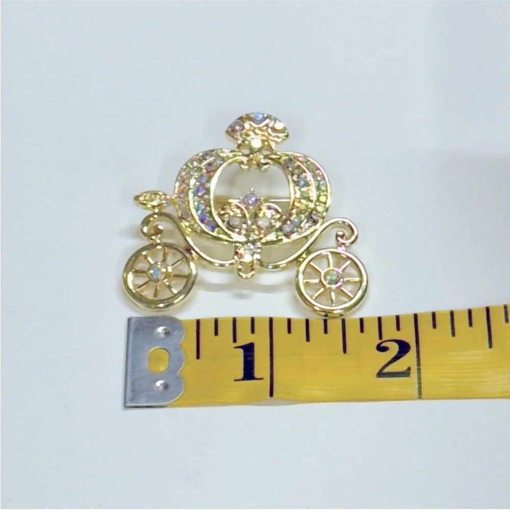 UNBRANDED Royal Pumpkin GOLD-TONE Carriage Brooch With Crystal AB RHINESTONES